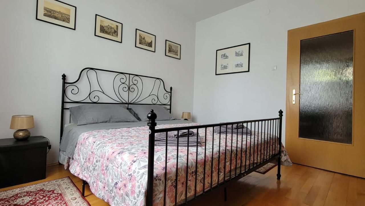 Apartament Traveler'S Retreat Braszów Zewnętrze zdjęcie