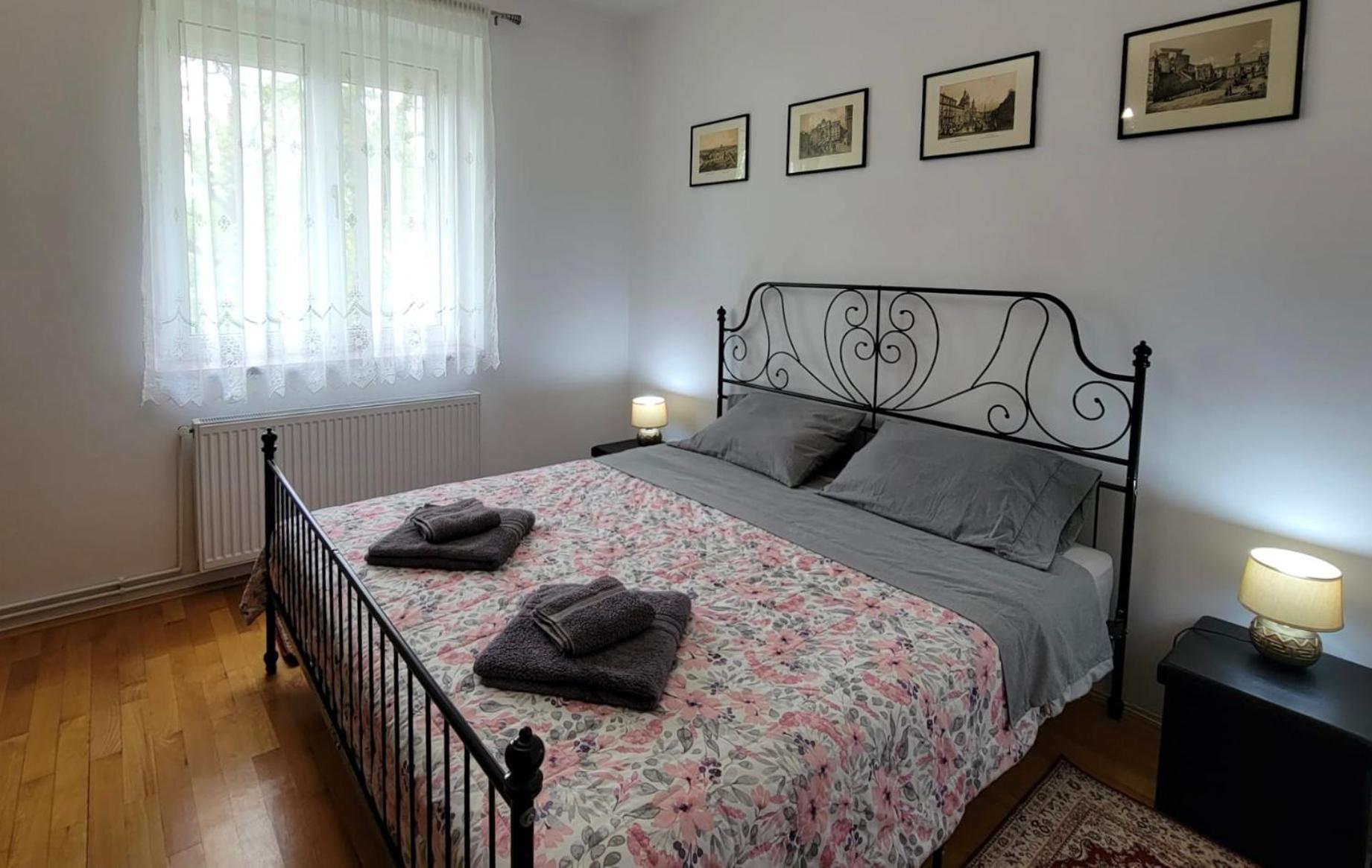 Apartament Traveler'S Retreat Braszów Zewnętrze zdjęcie