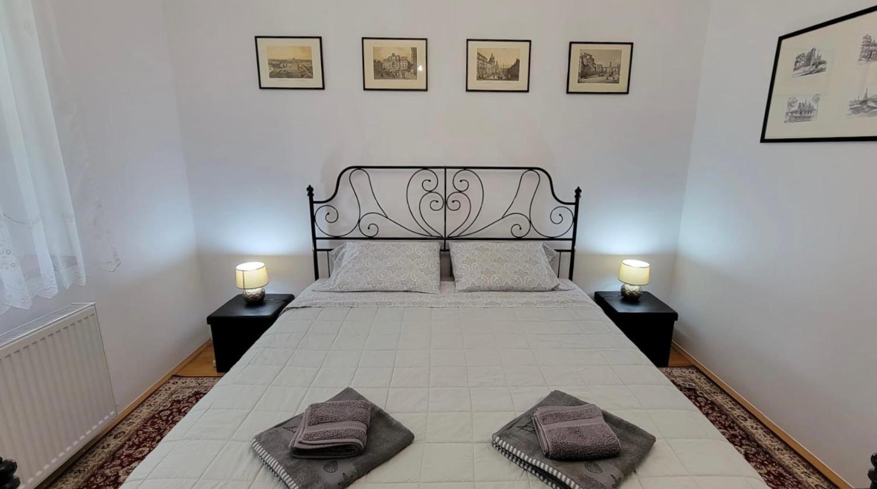 Apartament Traveler'S Retreat Braszów Zewnętrze zdjęcie