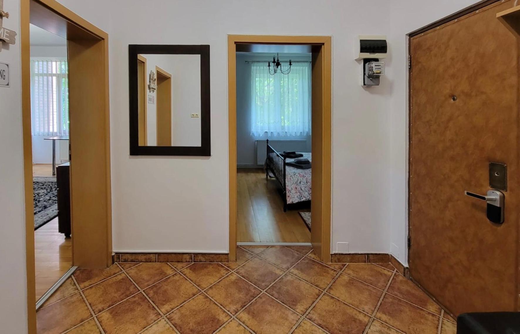 Apartament Traveler'S Retreat Braszów Zewnętrze zdjęcie